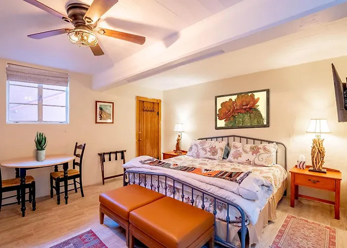 Cactus Cavern - Charming Basement 2 Blocks From Uofa * Tucson